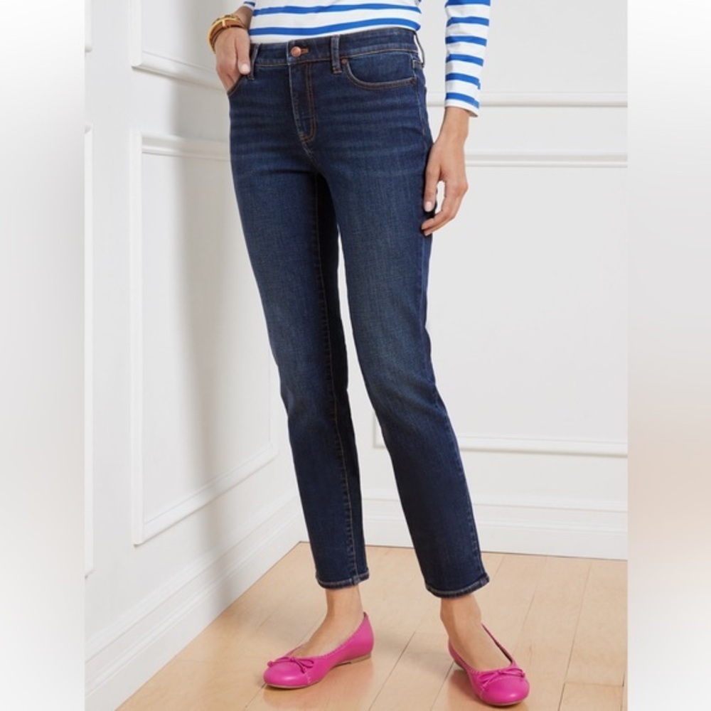 Talbots sz 10 dark blue wash Signature straight leg mid-rise stretch crop jeans